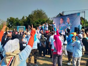 Cawabup Bojonegoro Nurul Azizah Senam Sehat Gaspol bersama Ratusan Relawan