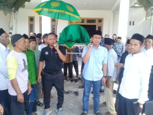 Cabup Setyo Wahono Takziah ke Ibunda Anggota DPRD Bojonegoro M Suparno