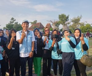 Cabup 02 Bojonegoro Setyo Wahono Senam Bareng Ribuan Warga Gayam