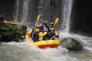 Serunya Kegiatan Rafting UNUGIRI di Songa Adventure Probolinggo