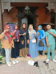Pendiri Srikandi Ayem dan Sayap Relawan Sampaikan Selamat Pada Wahono-Nurul