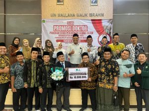 Apresiatif, Rektor UAS Beri Penghargaan Rp10 Juta untuk Dosen Peraih Gelar Doktor