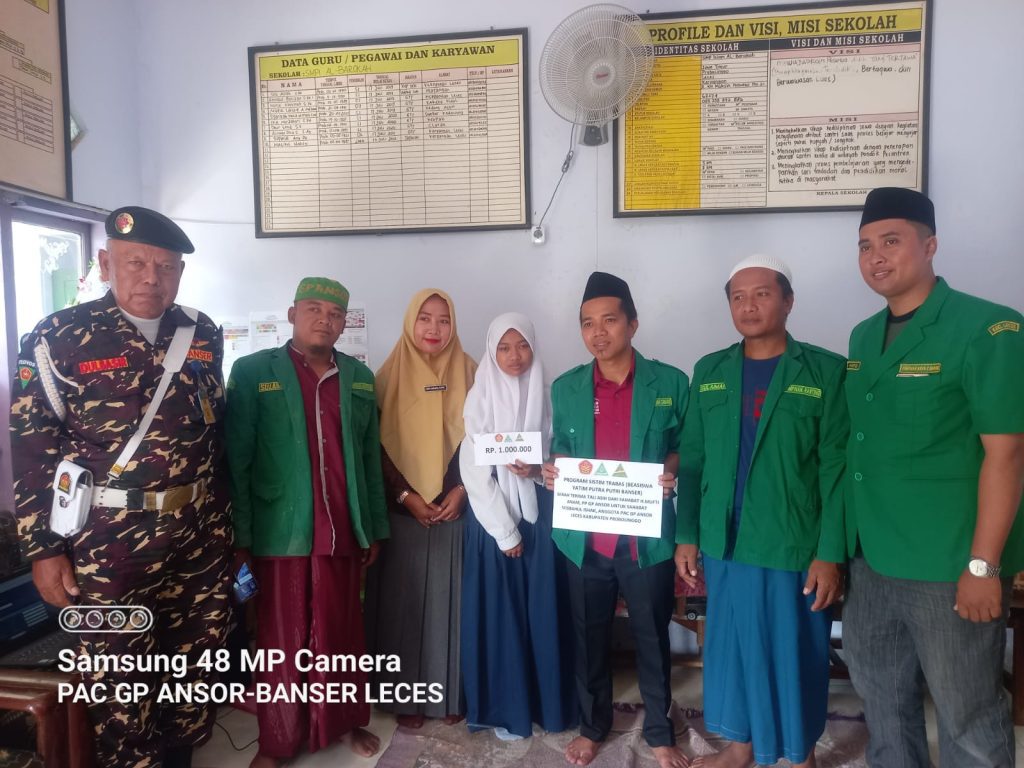Laksanakan Program Sistimtrabas, PW Ansor Jatim Kembali Berikan Bantuan Beasiswa