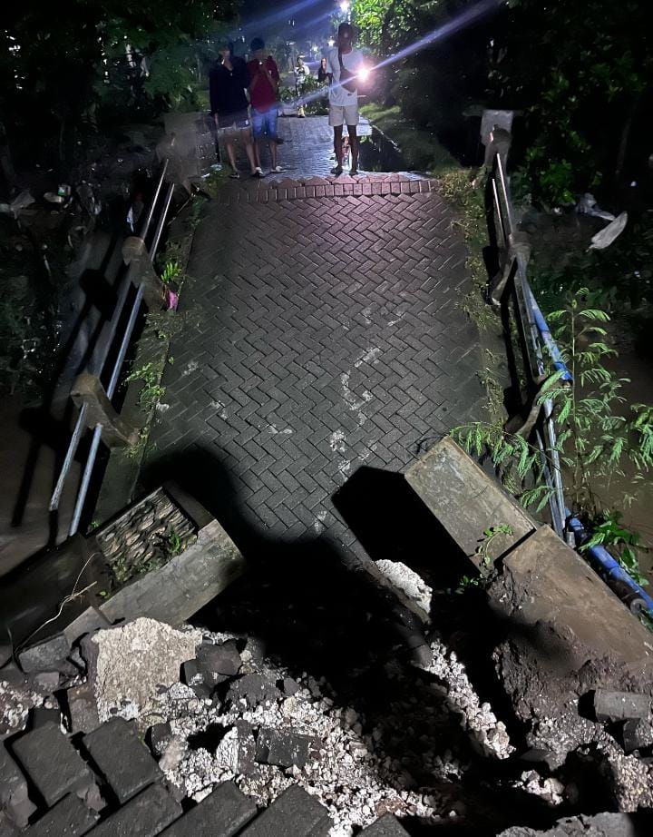 Satu Sisi Jembatan di Dander Ambrol/Ambles, Transportasi menjadi Terganggu