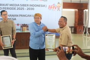 RS Muslimat NU Muna Anggita Peroleh Piagam Penghargaan Dari SMSI Bojonegoro 