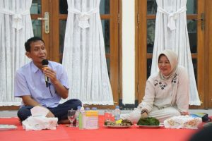 Sampaikan Pesan, Bupati dan Wakil Bupati Bojonegoro Ajak Para Camat Ngopi