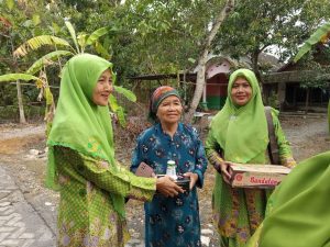 Berbagi 3S, BMT NU Balen dan PAC Muslimat NU Balen Kampanyekan Pola Hidup Sehat