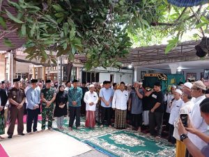 Bupati dan Forkopimda Bojonegoro Takziah Wafatnya istri Pendiri Pondok Pesantren Al-Rosyid