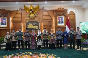 Bupati Dan Wakil Bupati Bojonegoro Bersama Forkopimda Halal Bihalal dengan Gubernur Jatim