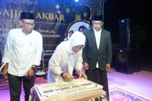 Wabup Bojonegoro Resmikan Masjid Jami’ Syamsul Ibad dalam Rangkaian Halal Bihalal Warga Tumbrasanom
