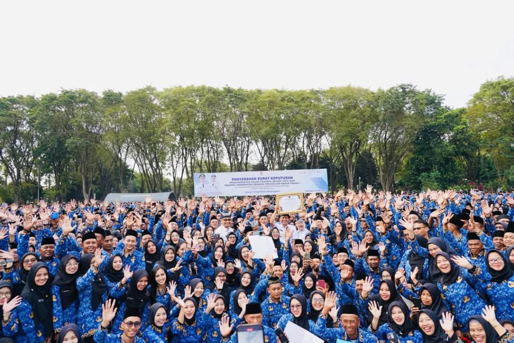 Pemkab Bojonegoro Raih Penghargaan Penyelesaian SK CPNS dan PPPK Tercepat se-Jatim