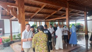 Wihadi Wiyanto Gelar Halal Bihalal dan Bagi Sembako