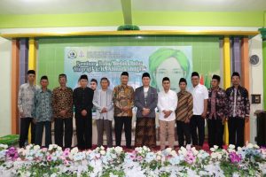 Bedah Buku K.H. Ahmad Muhtadi Serukan Pelestarian Nilai Perjuangan dan Keilmuan