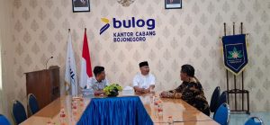 Turun Langsung, Eko Wahyudi Cari Solusi Harga Gabah Bojonegoro yang Anjlok