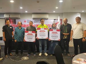 Polres Bojonegoro Terima Penghargaan PMI Sebagai Pendonor Darah Terbanyak