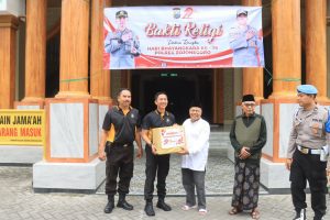 Sambut Hari Bhayangkara ke-79, Polres Bojonegoro Gelar Bakti Religi di Tempat Ibadah