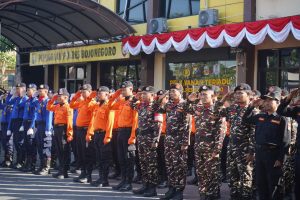 Banser Satkorcab Bojonegoro Ikuti Upacara Hari Bhayangkara ke-79, Jaga Sinergi Kamtibmas