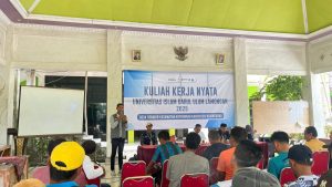 Revolusi Pertanian: Mahasiswa KKN UNISDA Kenalkan Budidaya Melon Modern dengan Smart Screenhouse