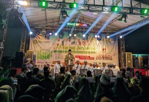 Ribuan Pecinta Sholawat hadiri Al Marzuqi Bersholawat, Puluhan Banser Ngasem Bantu Pengamanan