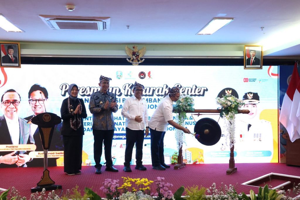 Resmikan Katarak Center RSUD Padangan, Menko PMK Pratikno Sempatkan Kunjungi KRIS