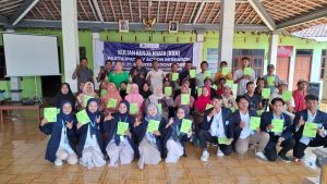 Mahasiswa KKN STEBI Al-Rosyid Bojonegoro Gelar Seminar Manajemen Bisnis Ayam Petelur