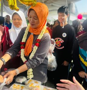 Nurul Azizah Hadiri Peringatan Milad ke-45 SMP Negeri 1 Kalitidu