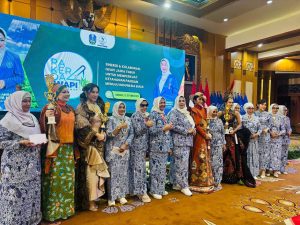 DPC IWAPI Bojonegoro Sabet Juara 1 Terinovatif dalam Lomba Fashion Show di Rakerda Jatim