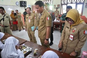 Pastikan Aman, Bupati Setyo Wahono Sidak MBG di SDN Kadipaten 3 Bojonegoro