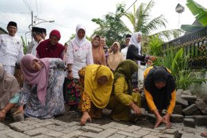Wakil Bupati Bojonegoro Dorong Percepatan Program BKKD, Tinjau Langsung Pembangunan Jalan di Mojoranu