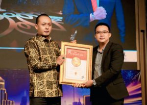 Abdulloh Umar, Ketua DPRD Bojonegoro Dinobatkan Sebagai Pemimpin Inovatif Asia Global Award 2025