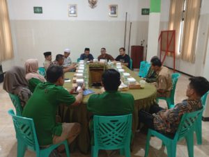 ISNU Bojonegoro, RS Muslimat NU Muna Anggita, dan Dinkes Kolaborasi Gelar Cek Kesehatan dan Khitanan Massal Gratis