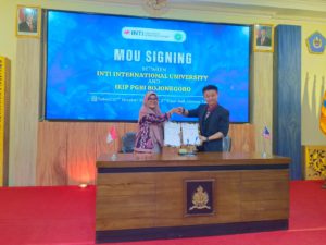IKIP PGRI Bojonegoro dan INTI International University Malaysia Teken MoU Kerja Sama Internasional