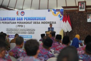 Hadiri Pengukuhan PPDI Bojonegoro Periode 2025–2030: Bupati Tekankan Sinergi dan Profesionalisme Perangkat Desa