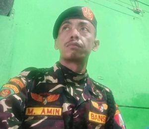 Catatan Pribadi: Tentang “Ngesot”, Amplop, dan Cara Kami Menghormati Kiai