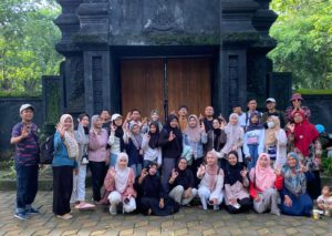 Kayangan Api Night Tour jadi Penutup Pelantikan dan Magang Pendidikan Literasi Forum TBM Bojonegoro 