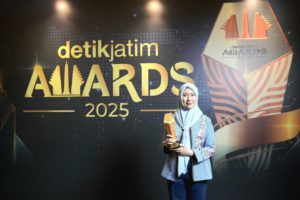 Sri Wahyuni Raih Anugerah Figur Akselerator Kemajuan Kategori Pejuang Hak Kesehatan Masyarakat