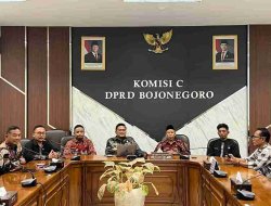 Guru PAI Bojonegoro Temui Komisi C DPRD, Bahas Kepastian THR dan Gaji ke-13