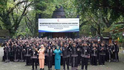 Lantik 201 Pejabat Pemkab Bojonegoro, Bupati Setyo Wahono Tekankan Nilai Filosofi Api dan Obor Sewu