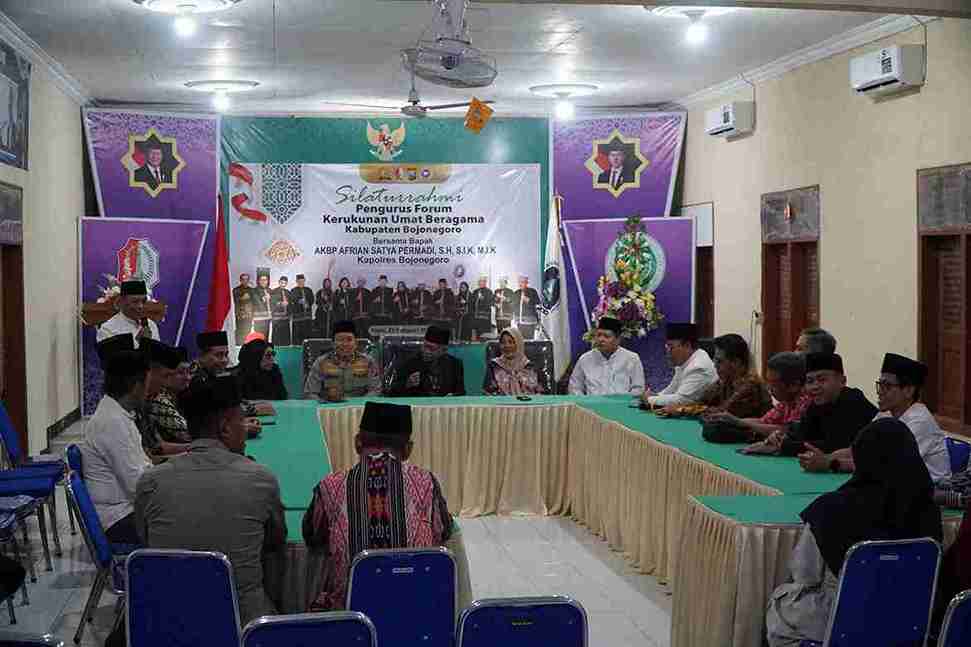 Silaturrahmi FKUB Bojonegoro bersama Kapolres AKBP Afrian Satya Permadi di Kantor FKUB Bojonegoro