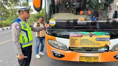 Jelang Berangkat ke Malang, Kendaraan Rombongan PCNU Bojonegoro Dicek Ketat Polisi
