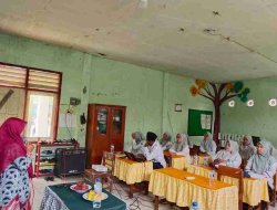 PKM UNUGIRI Gelar Workshop Moderasi Beragama dan Inklusi Sosial di MI Unggulan Tarbiyatussibyan Baureno