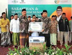 Sukses Gelar Sarasehan Ekonomi, MWC NU Kasiman Bagikan Puluhan Komputer dan Printer