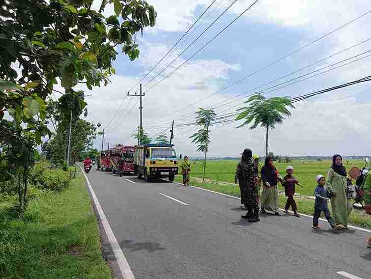 Banser Dander melakukan pengamanan Pengajian Rutin Muslimat-Fatayat di Balai Desa Ngraseh Bojonegoro