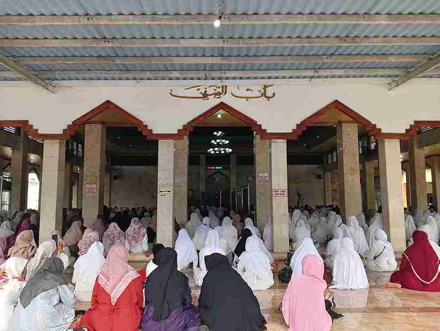Ribuan jamaah mengikuti kegiatan dzikir LDNU PCNU Bojonegoro
