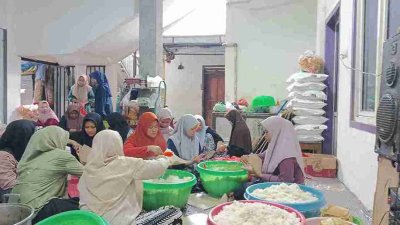 Berburu Berkah Ramadhan, Mata Basah Bagikan 1500 Paket Nasi Takjil Setiap Malam Ganjil Ramadhan