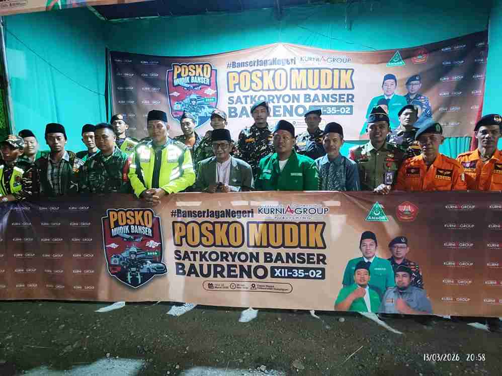 Banser Baureno bersama GP Ansor, TNI, Polri dan relawan saat pembukaan Posko Mudik Banser 2026 di depan Masjid Hidayatullah Gunungsari, Bojonegoro.