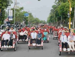 Bersama Kepala OPD, Bupati dan Wakil Bupati Naik Becak Listrik Bantuan Prabowo Subianto