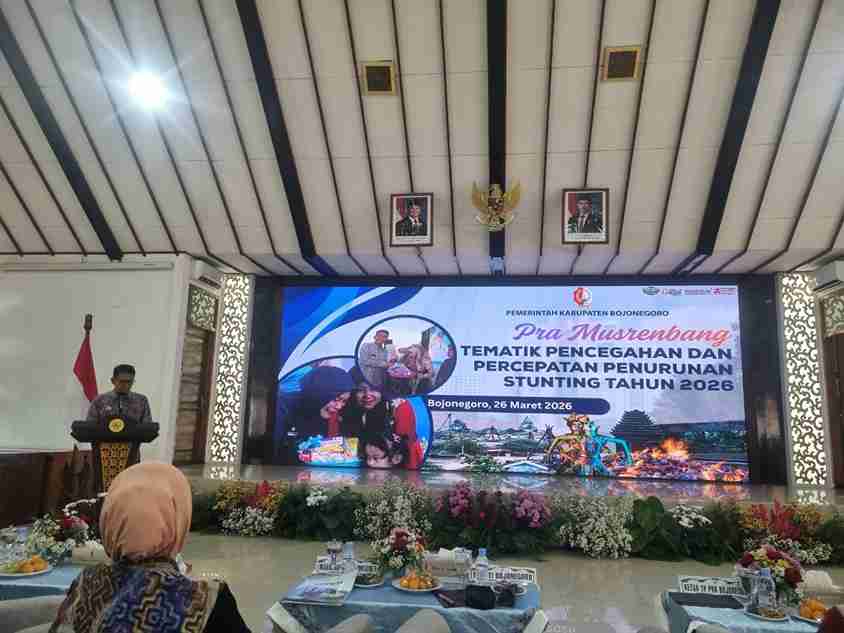 Bupati Bojonegoro Setyo Wahono menyampaikan sambutan dalam Pra-Musrenbang Tematik Pencegahan dan Percepatan Penurunan Stunting 2026 di Ruang Angling Dharma Pemkab Bojonegoro