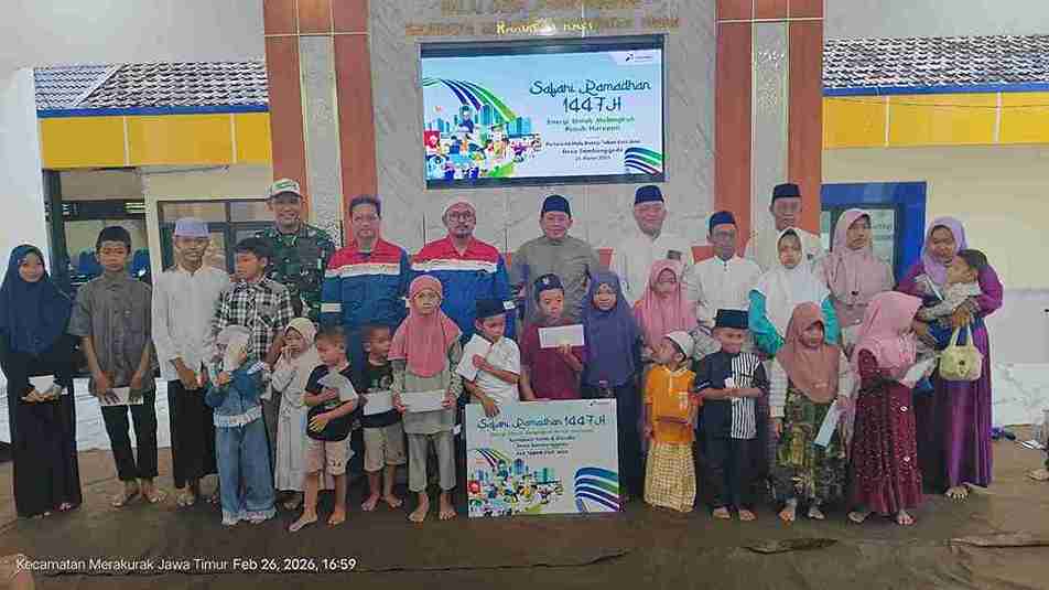 Safari Ramadan PHE Tuban East Java dan PHE Randugunting bersama masyarakat dan anak yatim di Desa Sambonggede Tuban