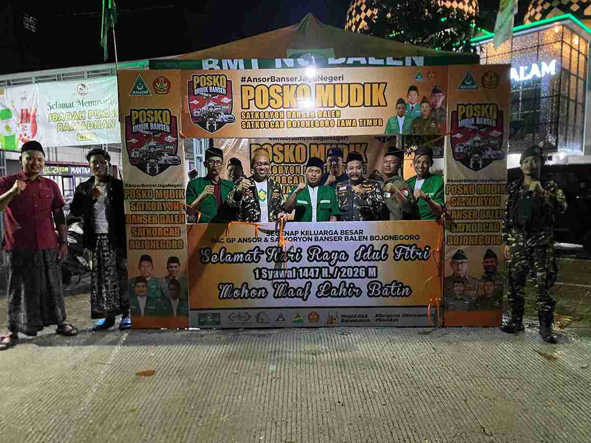 Kunjungan PC GP Ansor Bojonegoro ke Posko Mudik Banser PAC Balen di Masjid BSA Babussalam Desa Kedungbondo